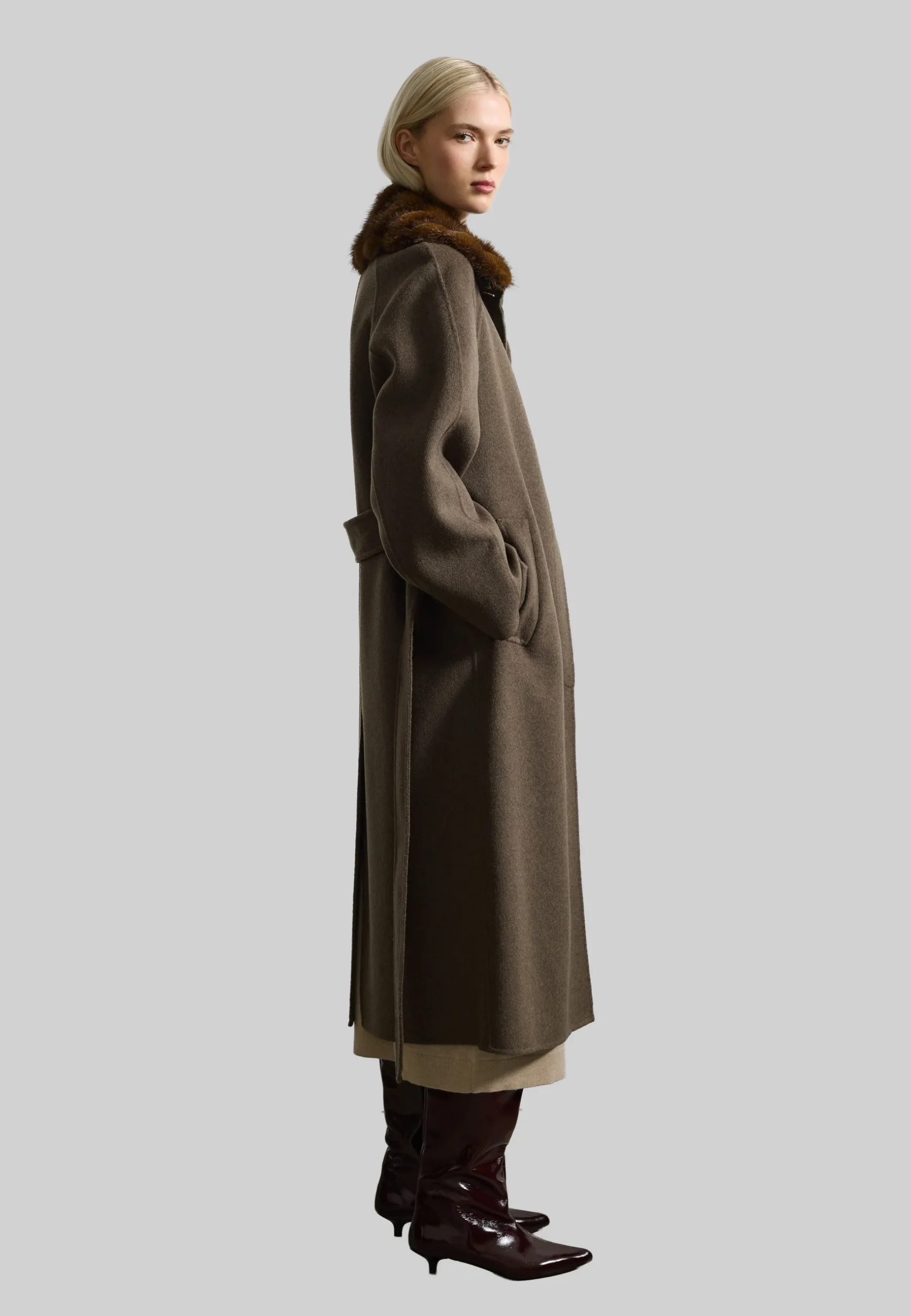 STEFANEL PALTAS CHAKI - Image 3