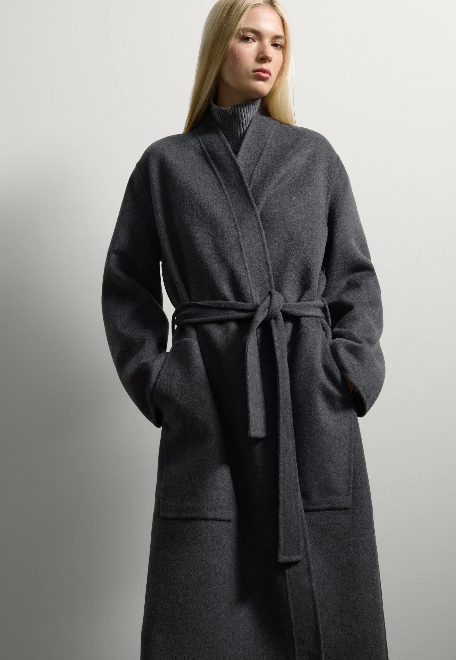 STEFANEL PALTAS GREY - Image 4