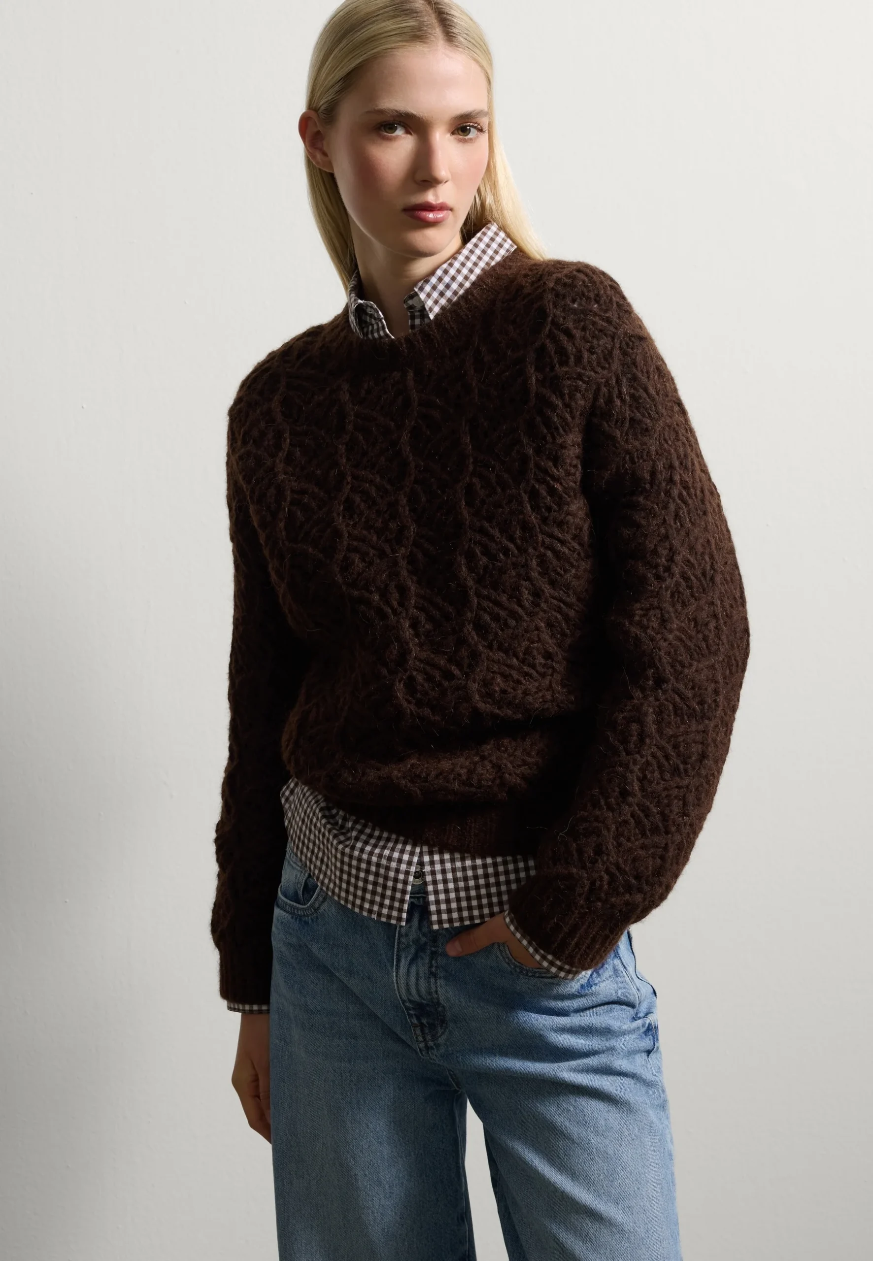 MEGZTINIS BROWN - Image 5