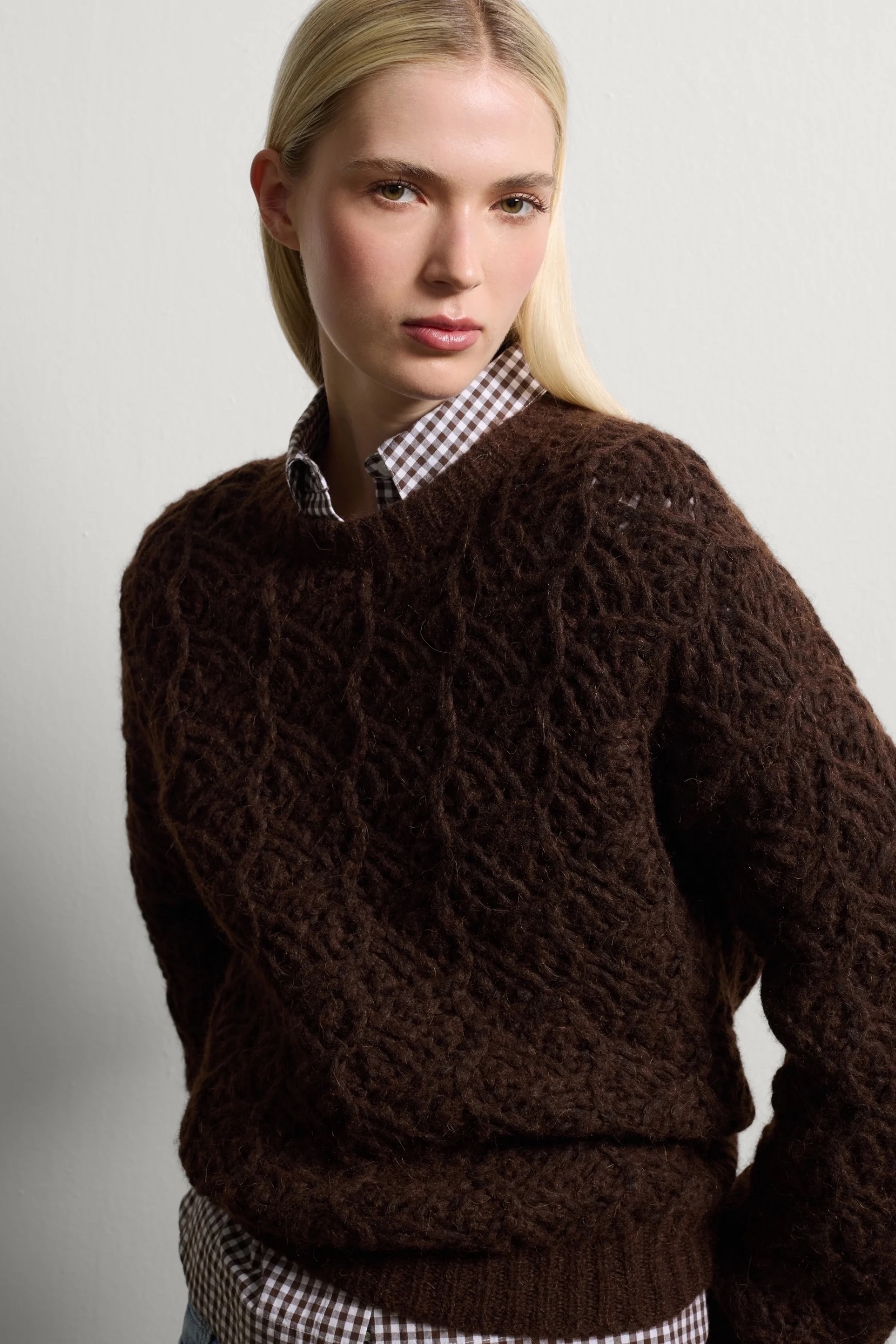 MEGZTINIS BROWN
